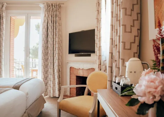 Ermitage De L'oasis & - Cannes 酒店 4*