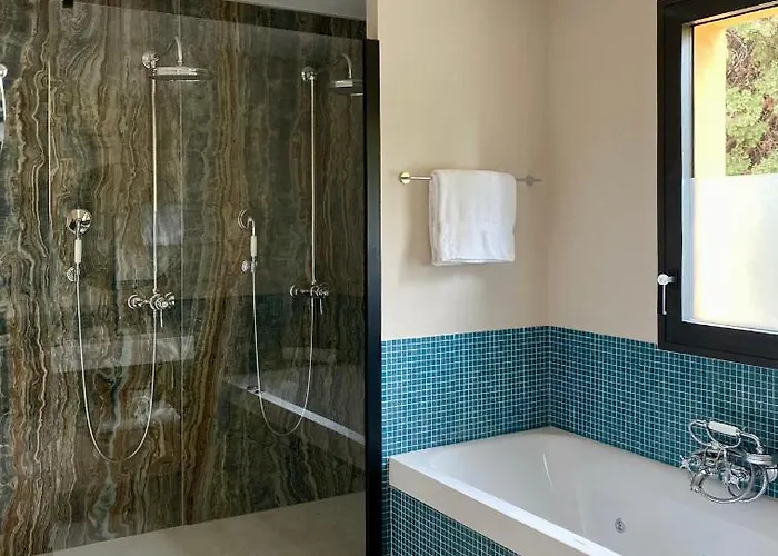 酒店 Ermitage De L'oasis & - Cannes 4*