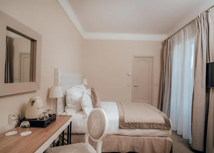 酒店 Ermitage De L'oasis & - Cannes 4*