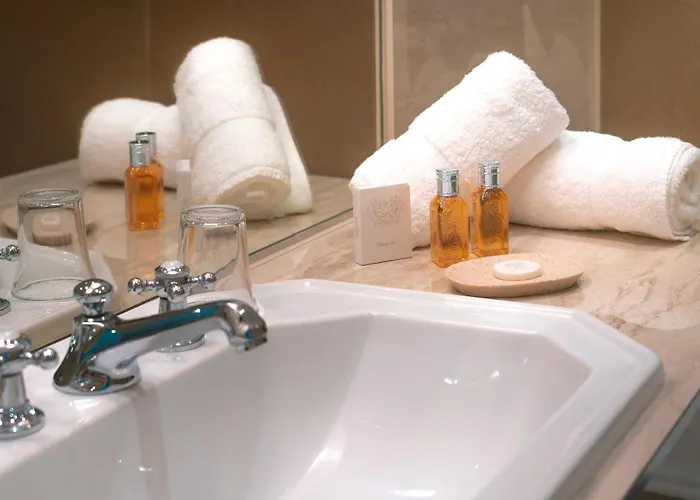 Ermitage De L'oasis & - Cannes 4* Mandelieu