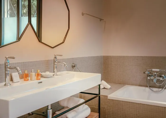 Ermitage De L'oasis & - Cannes ماندوليو لا نابول