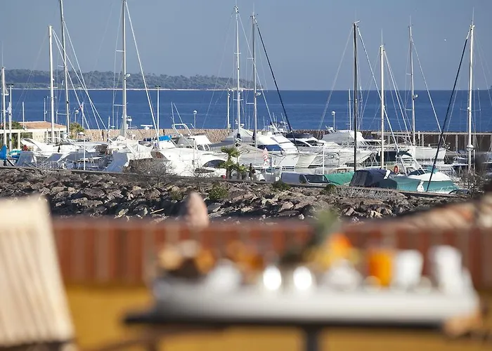 Ermitage De L'oasis & - Cannes Hotel 4*